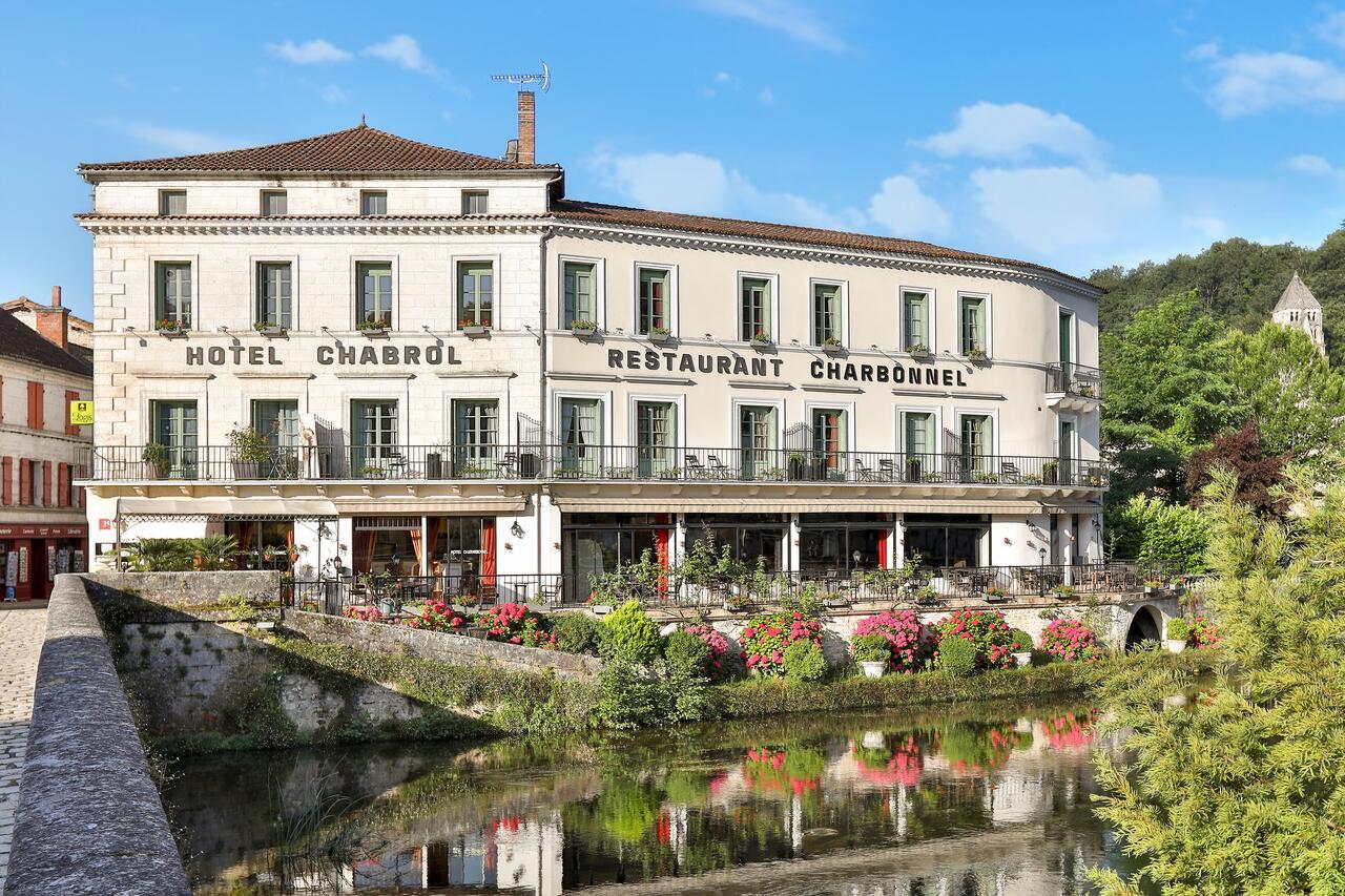 Hotel Restaurant Charbonnel ブラントーム エクステリア 写真